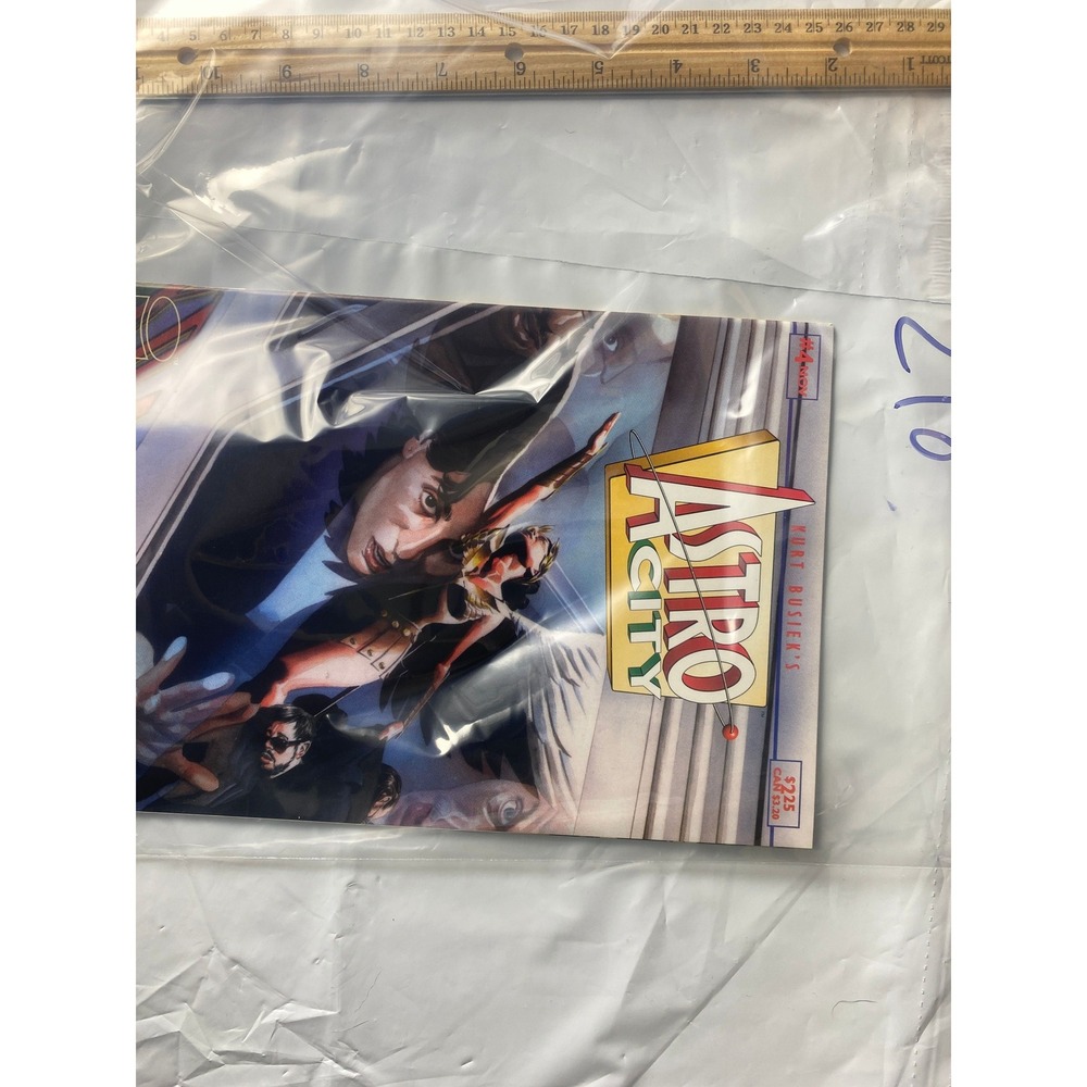 Astro City Comic Book Kurt Busiek's Featuring The First Appearance of the